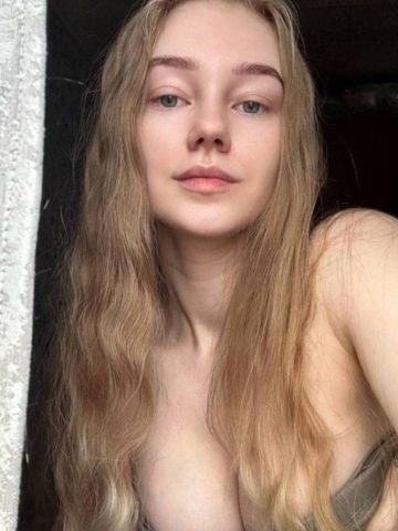 Дора Спутница